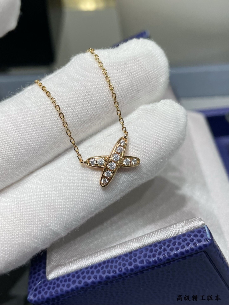 CHAUMET
